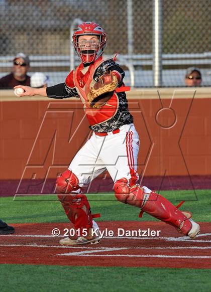 Thumbnail 3 in Mineral Wells vs Alvarado (Bowie Invitational) photogallery.