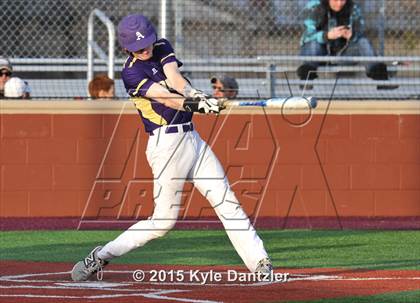 Thumbnail 3 in Mineral Wells vs Alvarado (Bowie Invitational) photogallery.