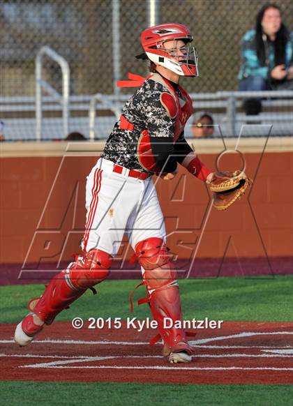Thumbnail 3 in Mineral Wells vs Alvarado (Bowie Invitational) photogallery.