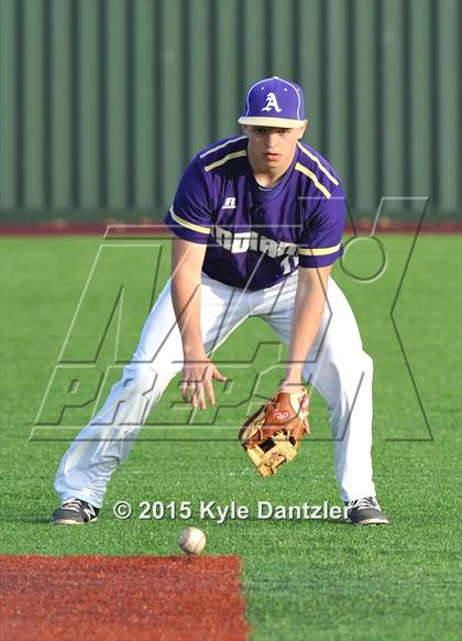 Thumbnail 3 in Mineral Wells vs Alvarado (Bowie Invitational) photogallery.