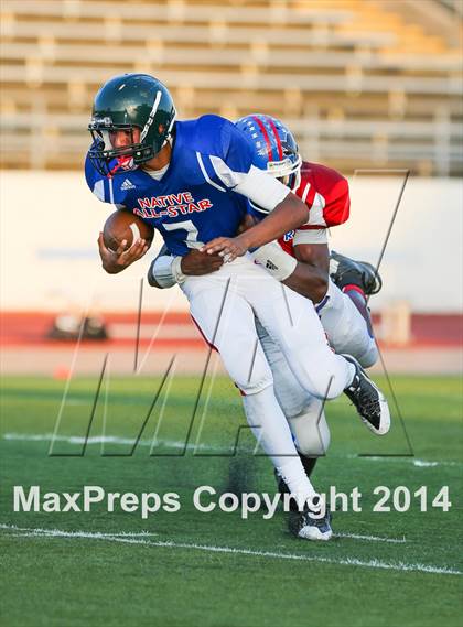 Thumbnail 2 in Native All-Star Football Classic (Red Hawks vs. Blue Eagles) photogallery.
