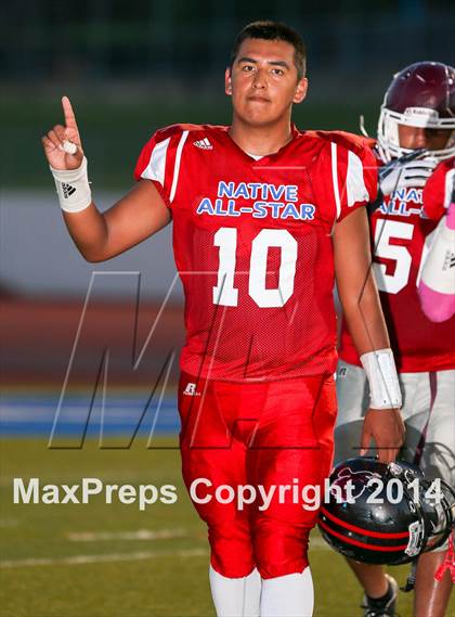 Thumbnail 2 in Native All-Star Football Classic (Red Hawks vs. Blue Eagles) photogallery.