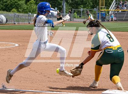 Thumbnail 1 in Blackhawk vs Hampton (WPIAL 4A Semifinal) photogallery.