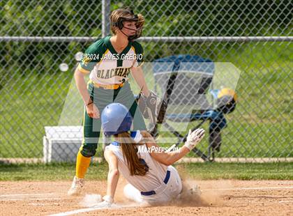 Thumbnail 2 in Blackhawk vs Hampton (WPIAL 4A Semifinal) photogallery.