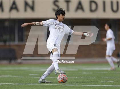 Thumbnail 2 in Servite vs. Bellarmine College Prep (SoCal College Showcase) photogallery.