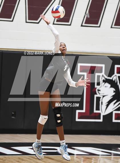 Thumbnail 3 in Sunnyslope @ Hamilton  (AIA 6A Quarterfinal) photogallery.