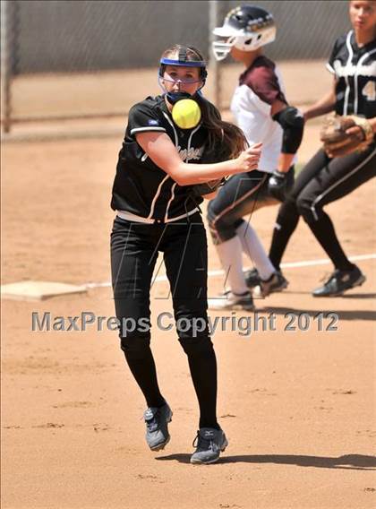 Thumbnail 3 in El Modena vs. Palos Verdes Peninsula (Woodbridge Tournament) photogallery.