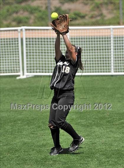 Thumbnail 1 in El Modena vs. Palos Verdes Peninsula (Woodbridge Tournament) photogallery.