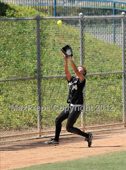 Thumbnail 3 in El Modena vs. Palos Verdes Peninsula (Woodbridge Tournament) photogallery.