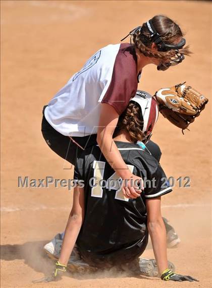 Thumbnail 2 in El Modena vs. Palos Verdes Peninsula (Woodbridge Tournament) photogallery.