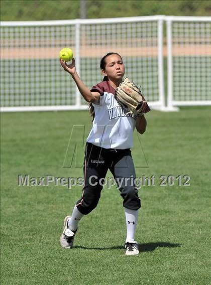 Thumbnail 1 in El Modena vs. Palos Verdes Peninsula (Woodbridge Tournament) photogallery.
