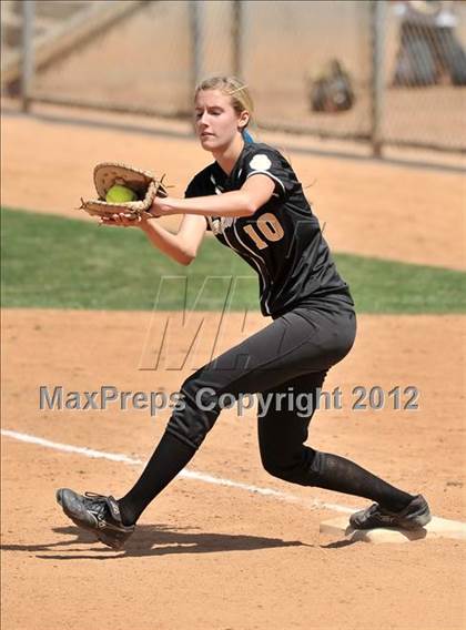 Thumbnail 2 in El Modena vs. Palos Verdes Peninsula (Woodbridge Tournament) photogallery.