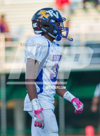 Thumbnail 2 in Paul Robeson All-Star Classic (East vs. West) photogallery.