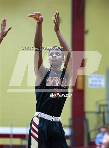 Thumbnail 1 in Maplewood @ Riverdale photogallery.