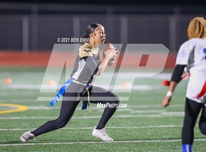 Thumbnail 1 in McDonough vs Riverwood (GHSA D2 5A/6A Quarterfinal Playoff) photogallery.