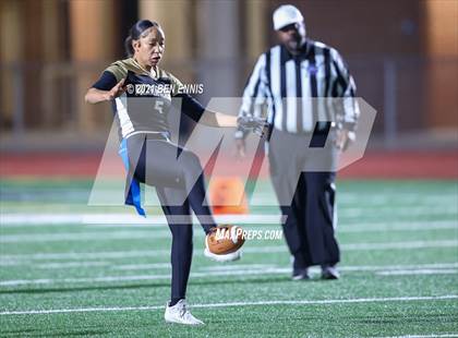 Thumbnail 1 in McDonough vs Riverwood (GHSA D2 5A/6A Quarterfinal Playoff) photogallery.