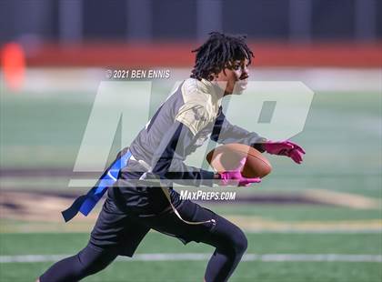 Thumbnail 3 in McDonough vs Riverwood (GHSA D2 5A/6A Quarterfinal Playoff) photogallery.