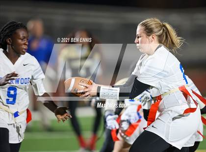Thumbnail 2 in McDonough vs Riverwood (GHSA D2 5A/6A Quarterfinal Playoff) photogallery.