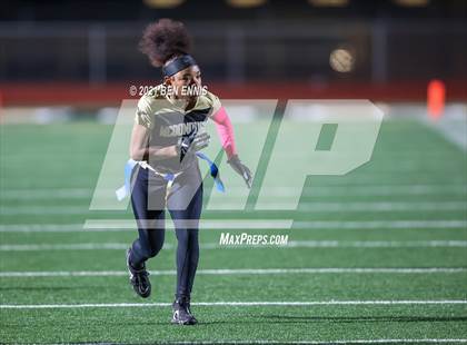 Thumbnail 2 in McDonough vs Riverwood (GHSA D2 5A/6A Quarterfinal Playoff) photogallery.