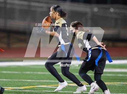 Thumbnail 3 in McDonough vs Riverwood (GHSA D2 5A/6A Quarterfinal Playoff) photogallery.