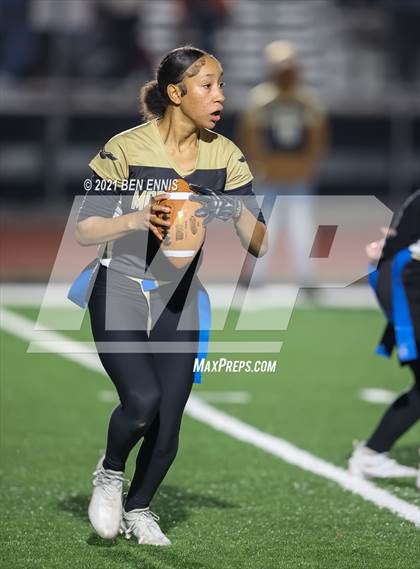 Thumbnail 2 in McDonough vs Riverwood (GHSA D2 5A/6A Quarterfinal Playoff) photogallery.