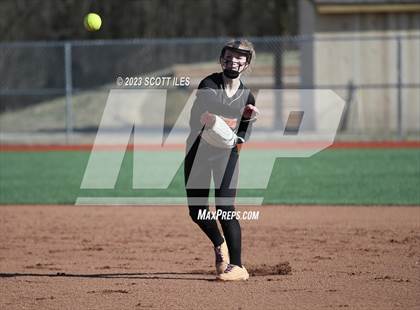 Thumbnail 1 in Amanda-Clearcreek vs Logan (Scrimmage) photogallery.