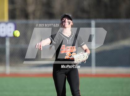 Thumbnail 3 in Amanda-Clearcreek vs Logan (Scrimmage) photogallery.