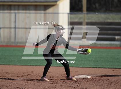 Thumbnail 1 in Amanda-Clearcreek vs Logan (Scrimmage) photogallery.