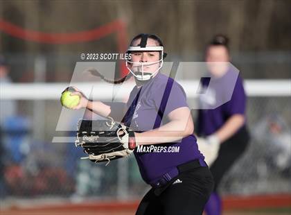 Thumbnail 2 in Amanda-Clearcreek vs Logan (Scrimmage) photogallery.