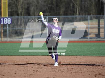 Thumbnail 1 in Amanda-Clearcreek vs Logan (Scrimmage) photogallery.