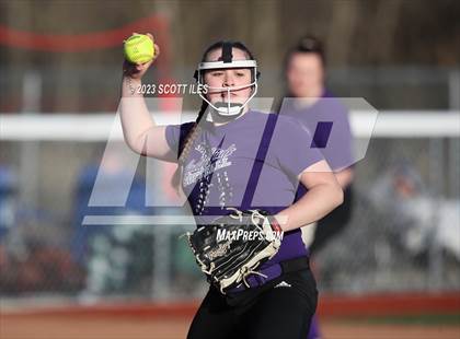 Thumbnail 1 in Amanda-Clearcreek vs Logan (Scrimmage) photogallery.