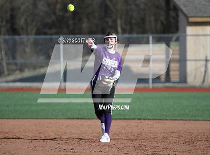 Thumbnail 1 in Amanda-Clearcreek vs Logan (Scrimmage) photogallery.