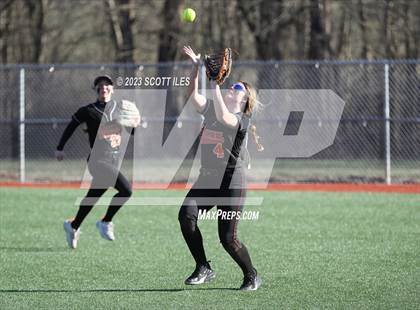Thumbnail 3 in Amanda-Clearcreek vs Logan (Scrimmage) photogallery.