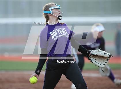 Thumbnail 2 in Amanda-Clearcreek vs Logan (Scrimmage) photogallery.