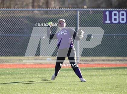 Thumbnail 2 in Amanda-Clearcreek vs Logan (Scrimmage) photogallery.