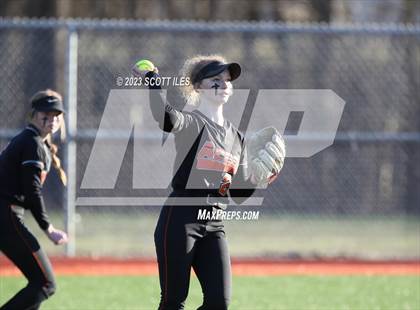 Thumbnail 1 in Amanda-Clearcreek vs Logan (Scrimmage) photogallery.