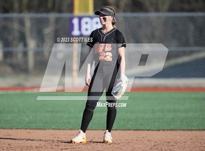 Thumbnail 2 in Amanda-Clearcreek vs Logan (Scrimmage) photogallery.