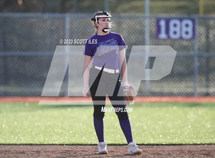 Thumbnail 1 in Amanda-Clearcreek vs Logan (Scrimmage) photogallery.