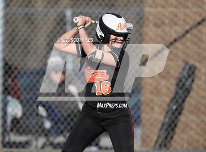 Thumbnail 3 in Amanda-Clearcreek vs Logan (Scrimmage) photogallery.