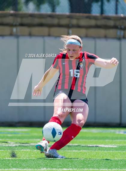Thumbnail 2 in Salado vs. Boerne (UIL 4A Soccer Semifinals) photogallery.