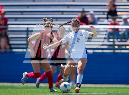 Thumbnail 2 in Salado vs. Boerne (UIL 4A Soccer Semifinals) photogallery.