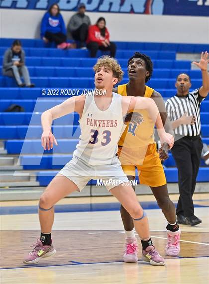 Thumbnail 2 in Fort Bend Elkins vs Midway (McDonald's Texas Invitational) photogallery.
