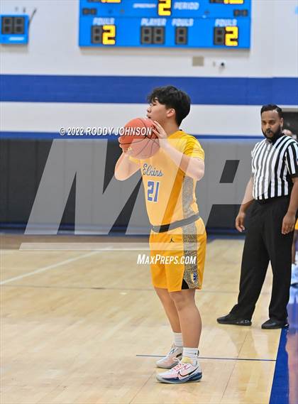Thumbnail 1 in Fort Bend Elkins vs Midway (McDonald's Texas Invitational) photogallery.
