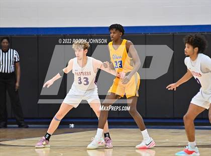 Thumbnail 1 in Fort Bend Elkins vs Midway (McDonald's Texas Invitational) photogallery.