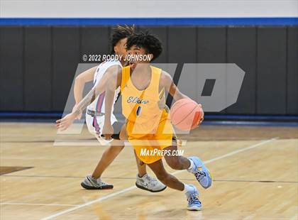 Thumbnail 2 in Fort Bend Elkins vs Midway (McDonald's Texas Invitational) photogallery.