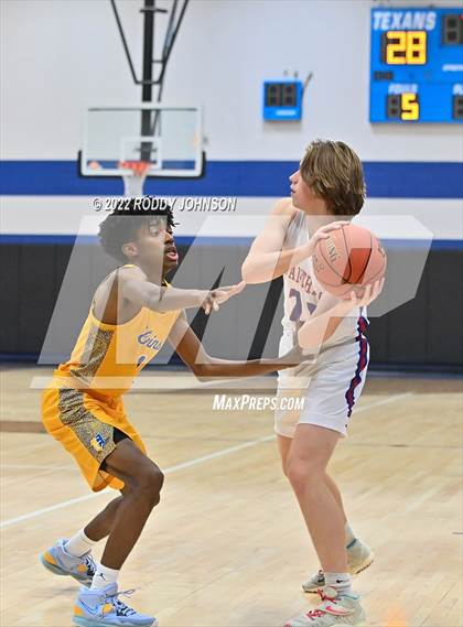 Thumbnail 2 in Fort Bend Elkins vs Midway (McDonald's Texas Invitational) photogallery.