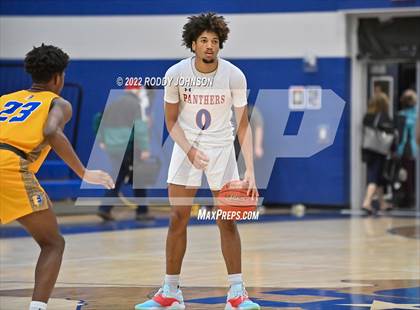 Thumbnail 1 in Fort Bend Elkins vs Midway (McDonald's Texas Invitational) photogallery.
