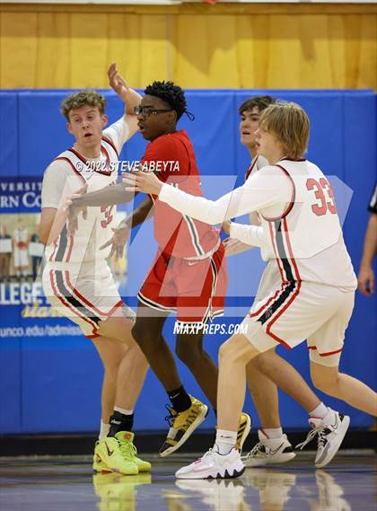 Thumbnail 2 in Fairview vs Rangeview (Cherry Creek High School) photogallery.