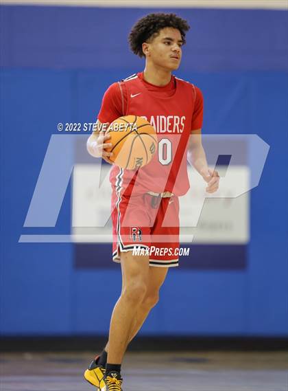 Thumbnail 3 in Fairview vs Rangeview (Cherry Creek High School) photogallery.