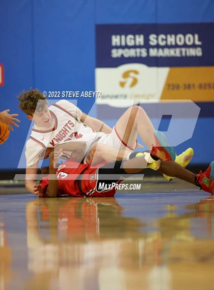 Thumbnail 2 in Fairview vs Rangeview (Cherry Creek High School) photogallery.
